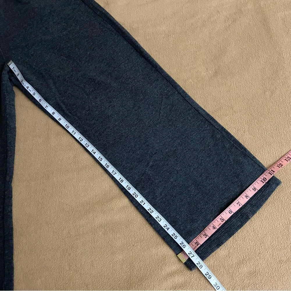 Uniqlo Gray Knit Wide Leg Lounge Pants - Picture 10 of 10